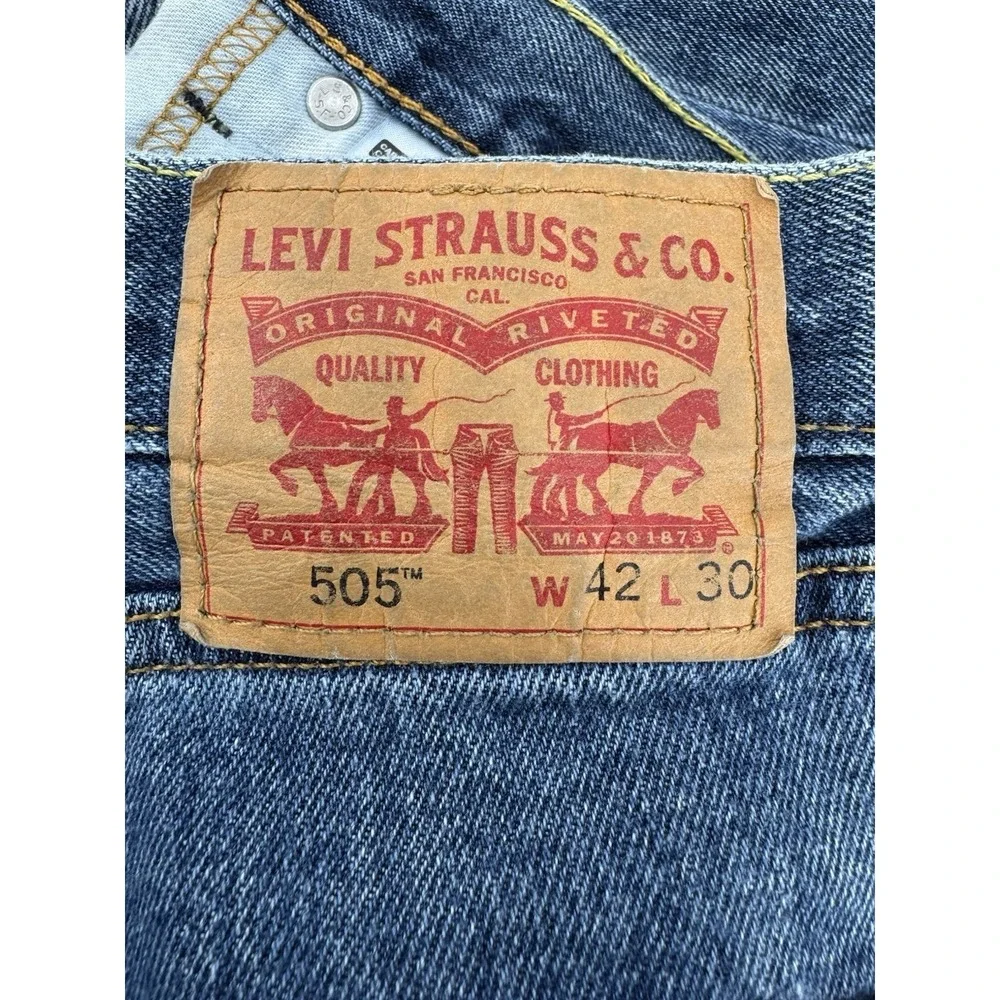 Levi's 505 Size 42x30 Blue Denim Jeans Regular‎ Fit Straight Leg Red Tab